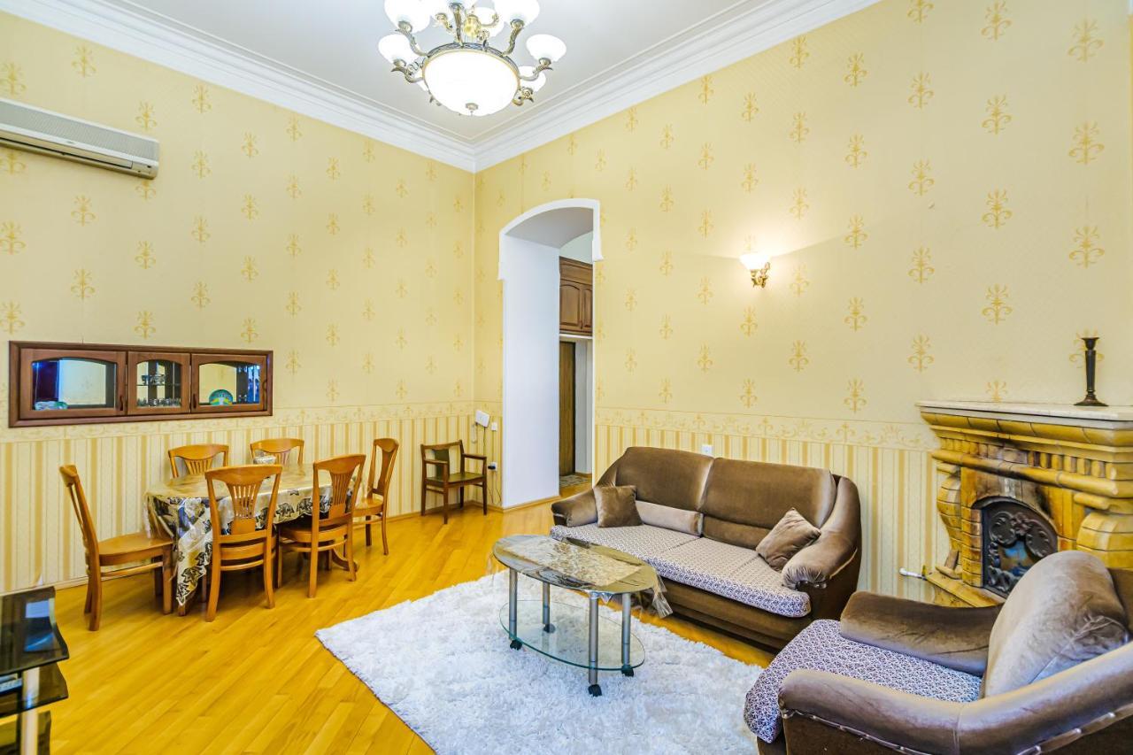 Targovu Centre 3 Room. Duplex Home. Baku Exteriör bild